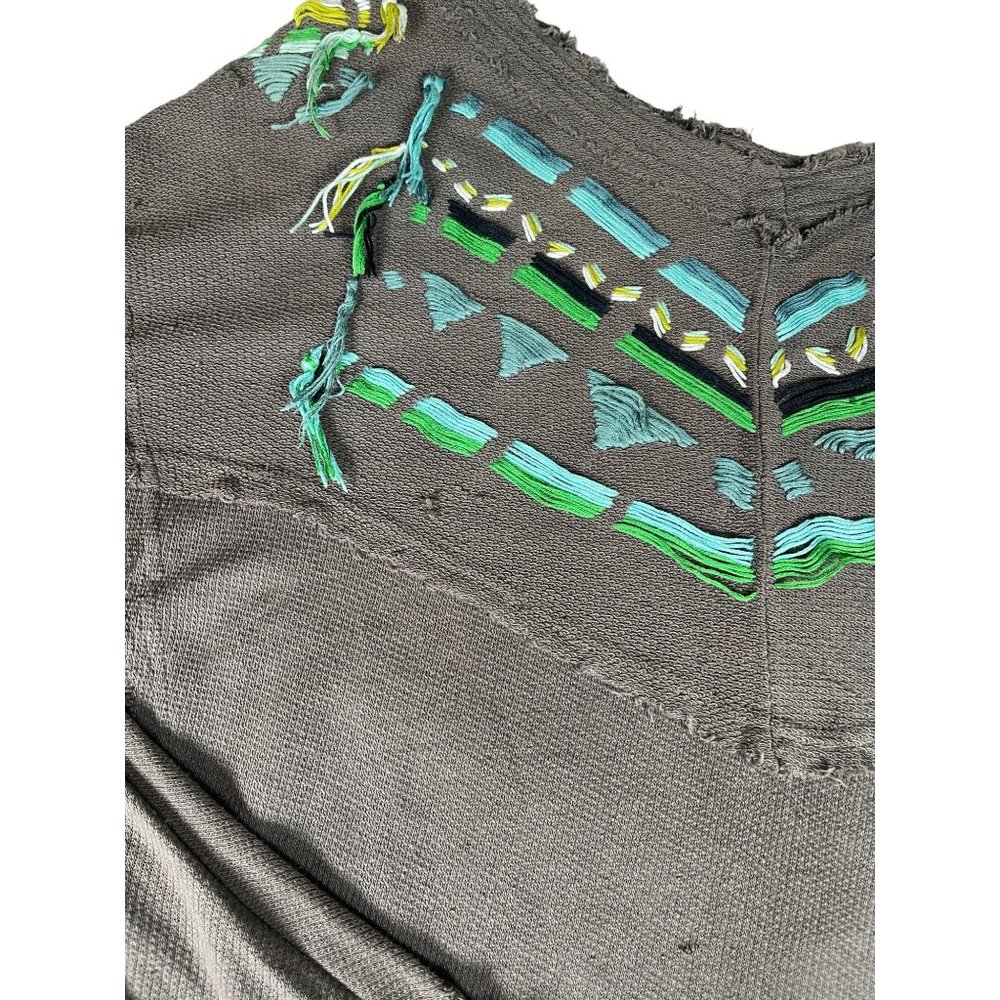 Free People Waffle Knit Pullover Embroidered Boho Destroyed Top OVERSIZED Sz XS - Picture 3 of 8